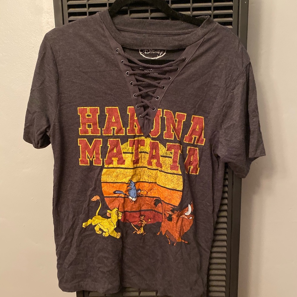 Disney Lion King Medium Gray T-shirt